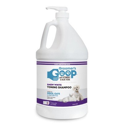 Groomer’s Goop White Toning Shampoo   отбеливающий оптический шампунь предназначен для удаления желтых тонов и въевшихся застарелых пятен на белой и светлой шерсти, а также для усиления контраста рисунка у любого окраса  Хит продаж!  Этот препарат делает любой окрас сверкающим и искрящимся!